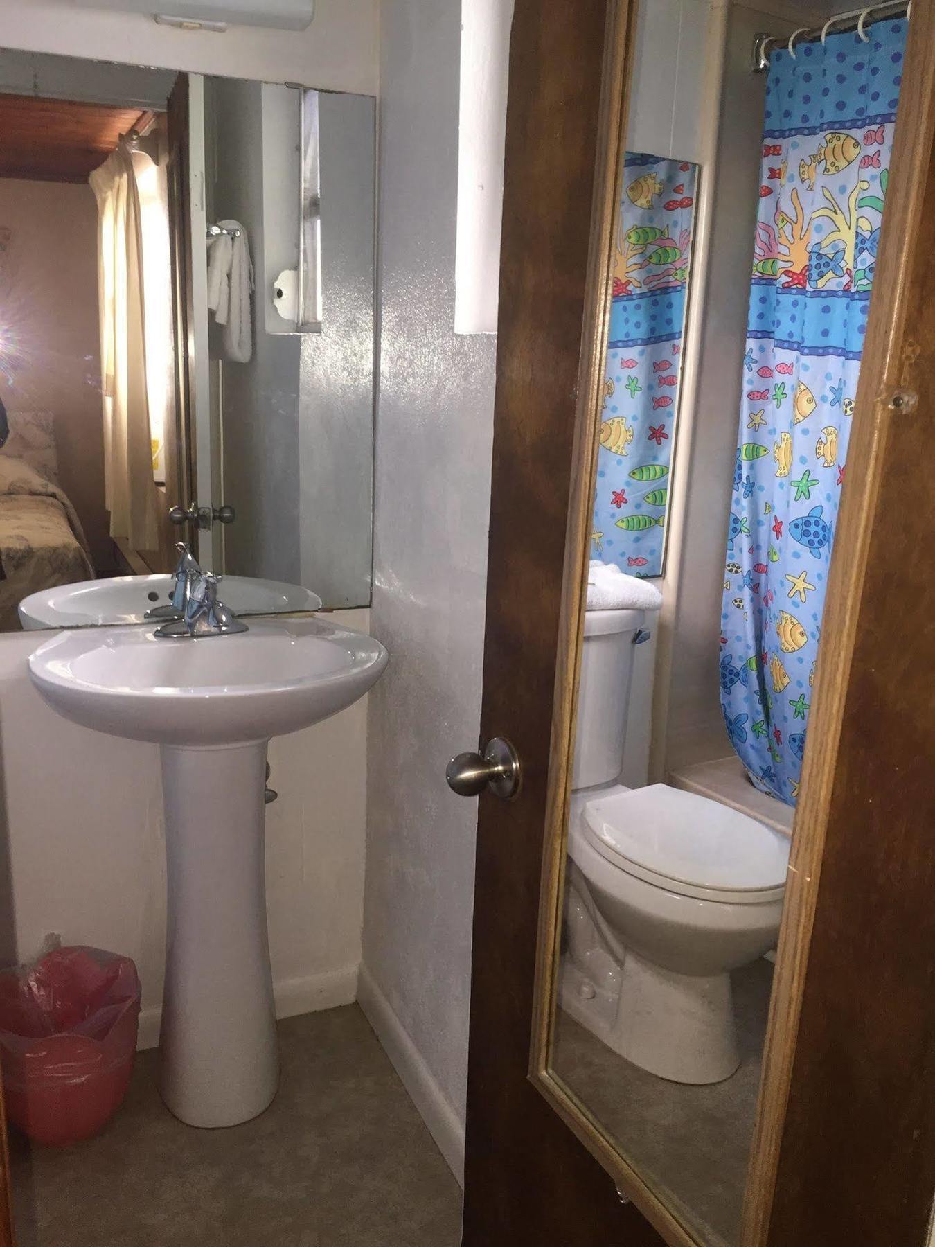 Captain'S Cove Motel Oak Island Luaran gambar